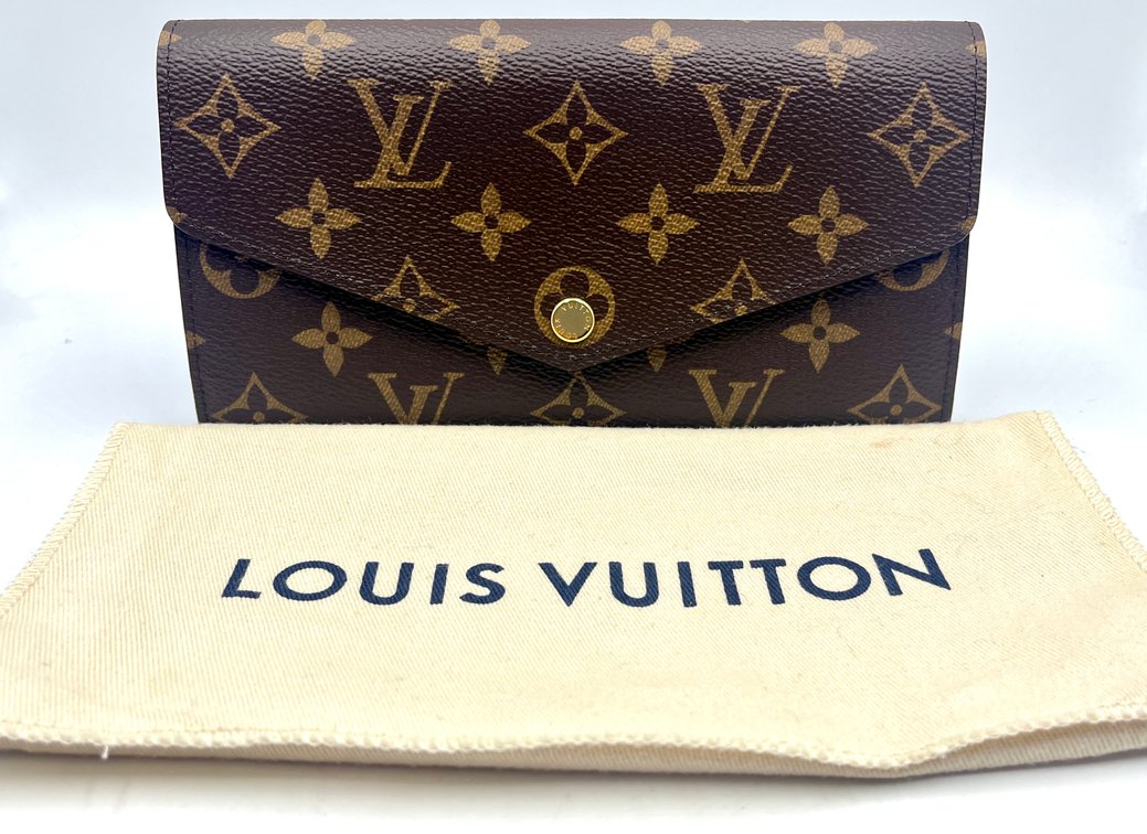 New Louis Vuitton Large Monogram Rose Sarah Wallet