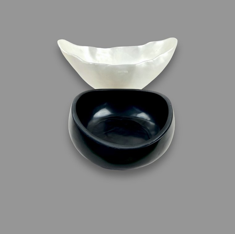 Kenny Mack Iridescent Resin Serving Bowls in Ebony & White Pearl