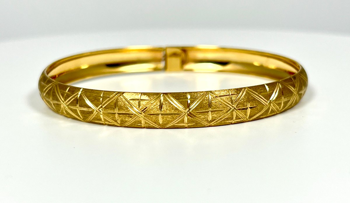 Vintage 10K Yellow Gold Bangle Bracelet