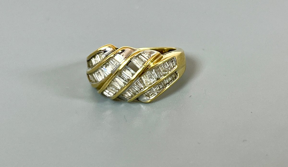 10K Yellow Gold and Diamond Baguette Ring - Size 7- Missing One Stone