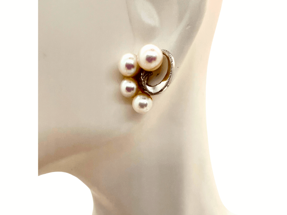 14K White Gold Earrings with Pearls