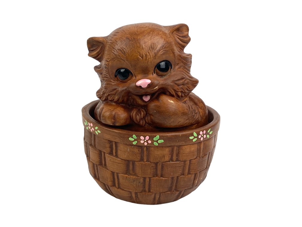 Twin Winton Vintage Cat / Kitten in a Basket Cookie Jar