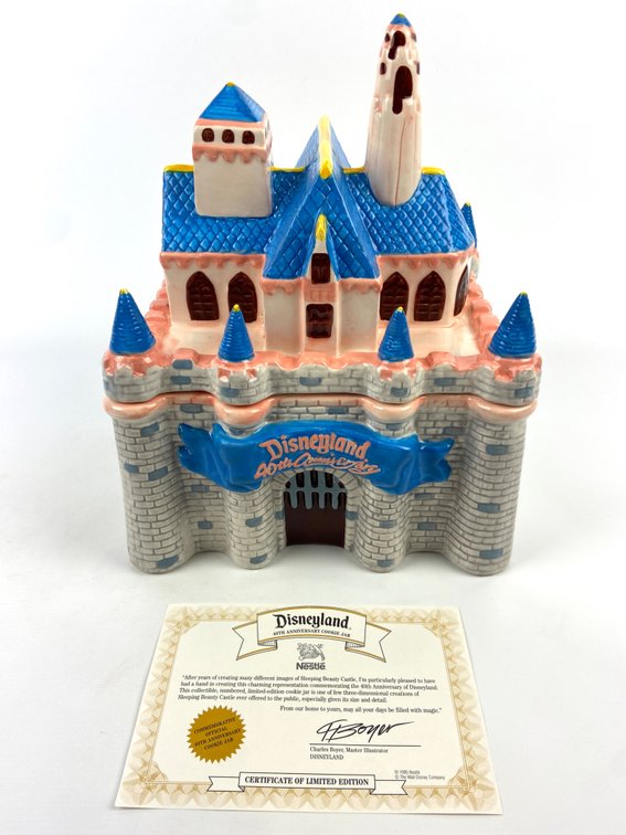 1995 Disney 40th Anniversary Cinderella's Castle Cookie Jar - Limited Edition with COA - NIB
