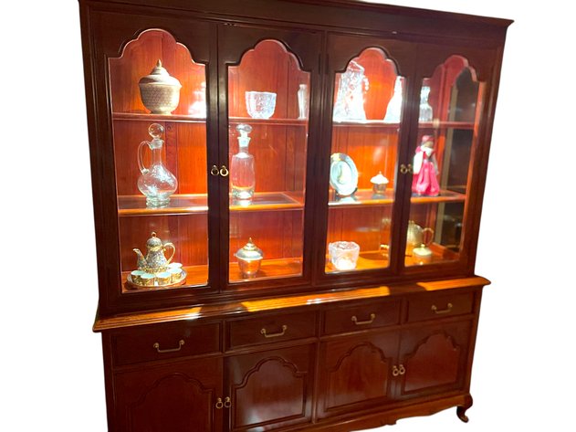 Image for Curated Online Auction | Furniture, Jewelry, Asian Antiques & More