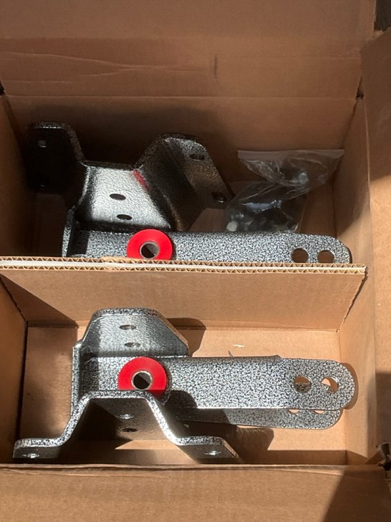 1965-1972 Ford F100 Rear Hangers and Shackles With Cab Corners