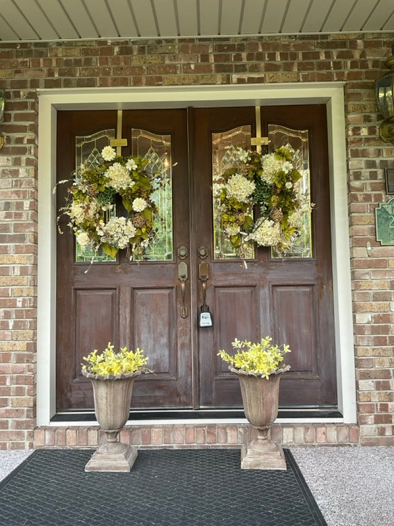 Set of 2 Ashley Nichole Designs Hydrangea Wreaths & Pair of Resin Urn Planters With Fluted Petal Rims