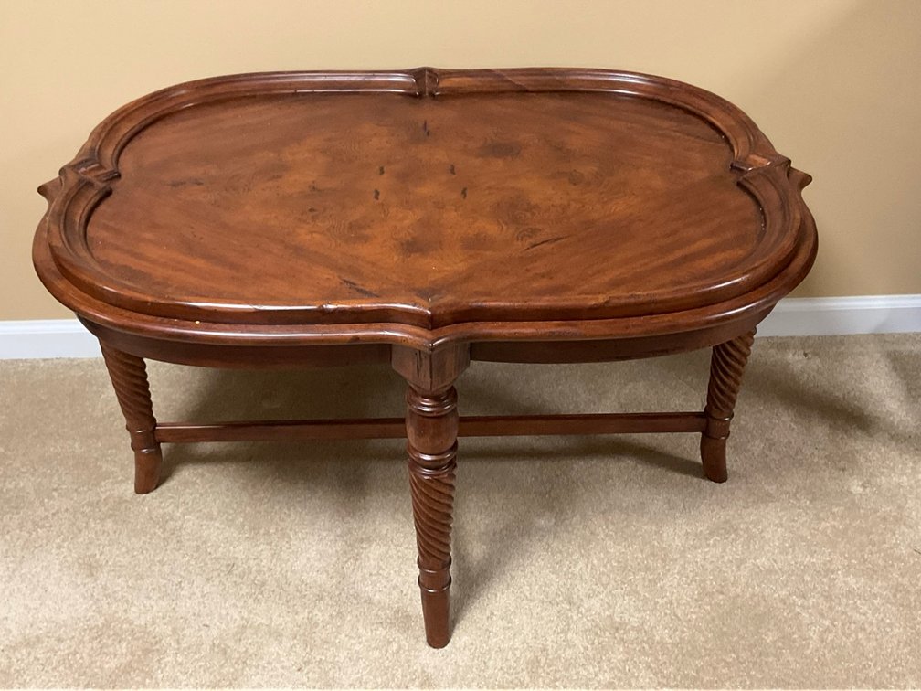 Vintage Hekman Quatrefoil Design Accent Table With Spiral Twist Legs
