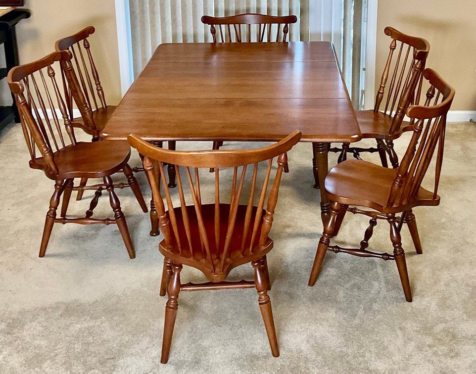 Mid Century Ethan Allen Heirloom Nutmeg Maple Dining Table & Chairs Set