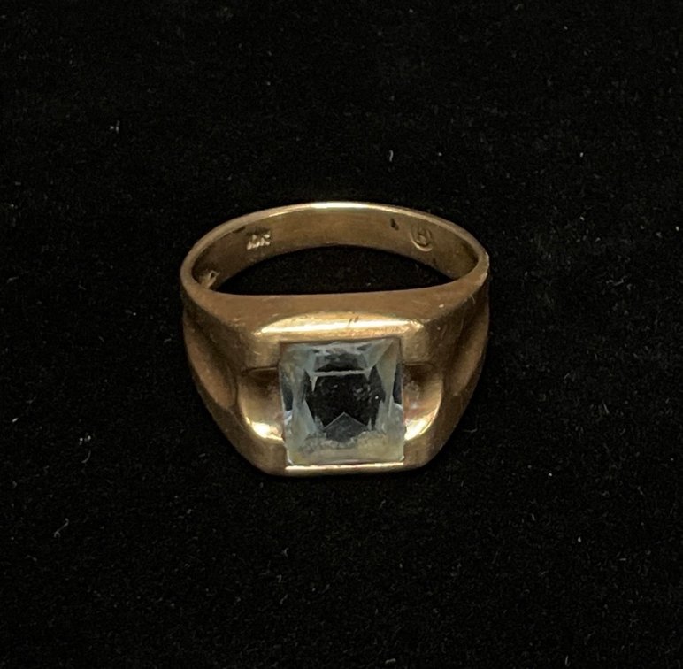 10K Gold Ring with Blue Stone