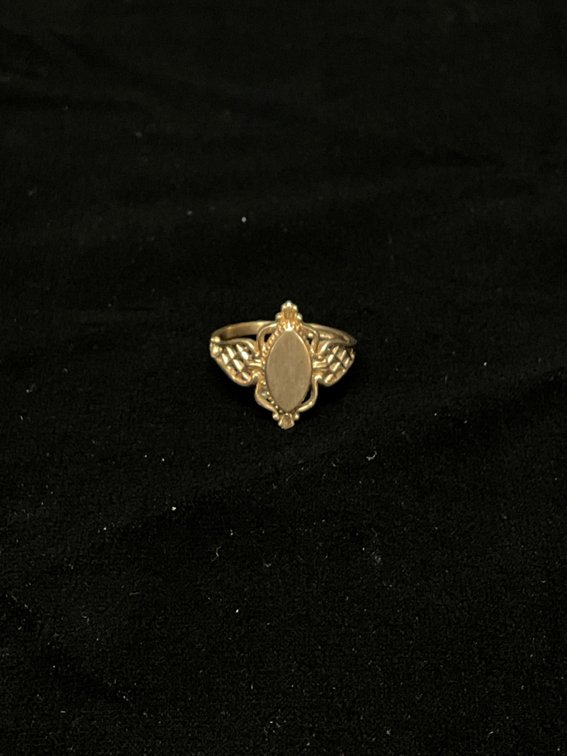 10 K Gold Ring Size 6