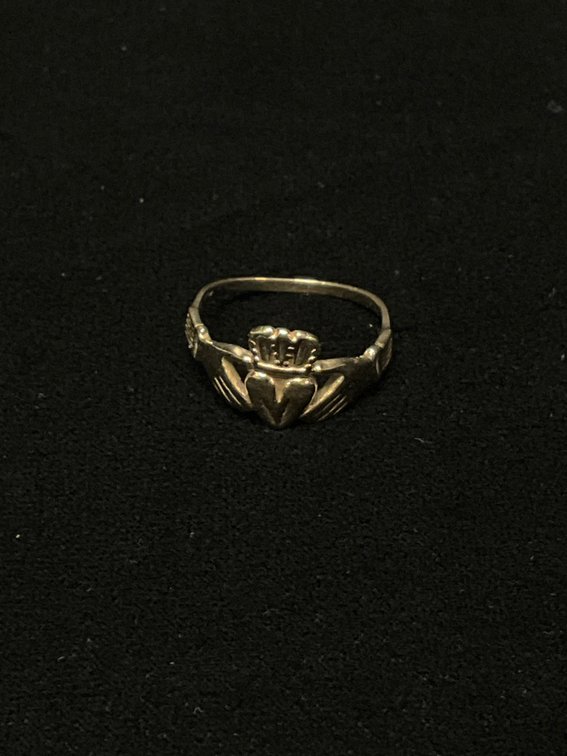 10K Gold Ring with Heart & Crown Size 6