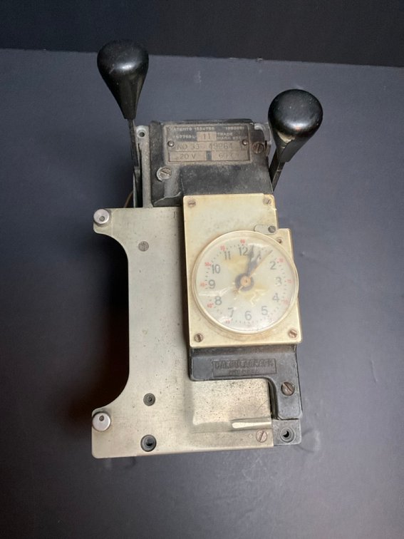 Retro Calculagraph Model 33 Precision Recording Clock