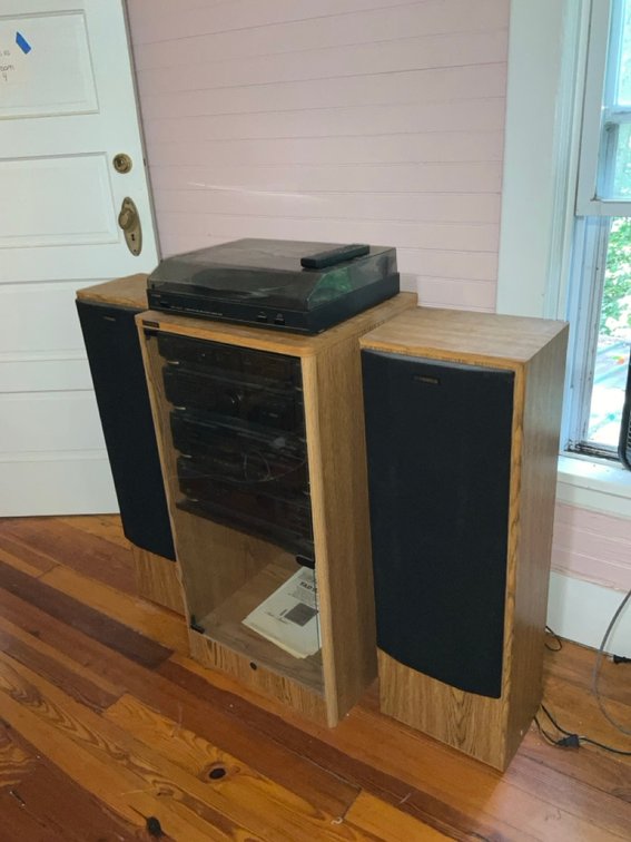 Retro Fisher TAD-9315 Audio Rack With Matching Floor Speakers & Remote
