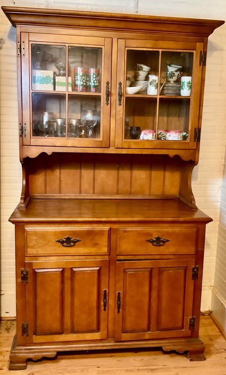 Retro Rustic Farmhouse Maple 2 Pc Hutch