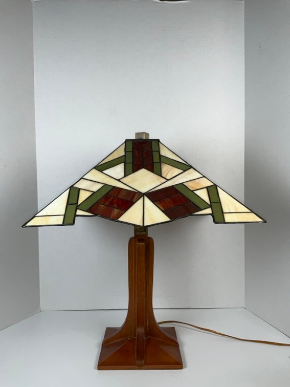 Arts And Crafts Style Stained Glass Prairie Table Lamp