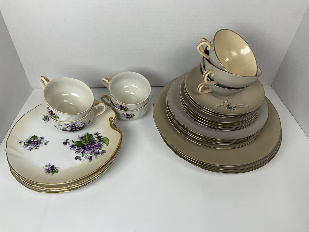 Franciscan Fine China Encore Dinnerware and Porcelain Violet Snack Sets