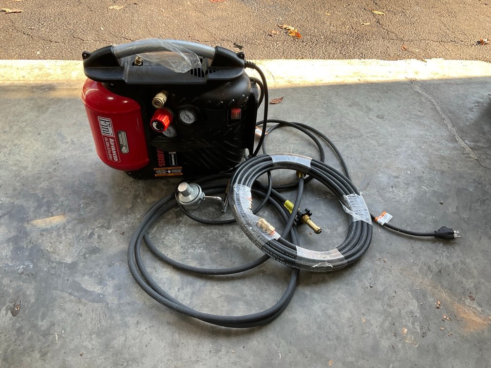 Fini Air Boss Advanced Portable Electric Air Compressor with Hoses