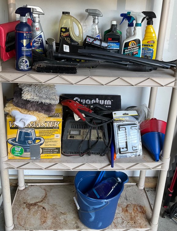 Automotive Detailing Products To Include Waxmaster Polisher and Battery Charger Lot