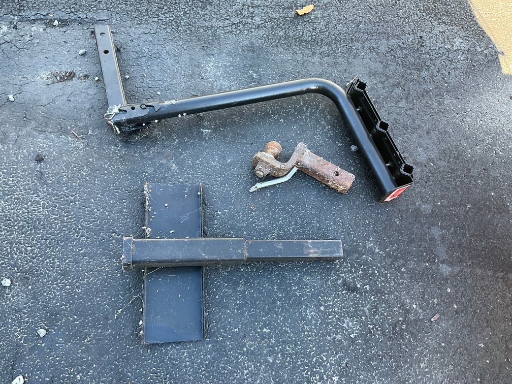 Swagman Power Arm Hitch, Mount Bike Rack and Towing Accessories