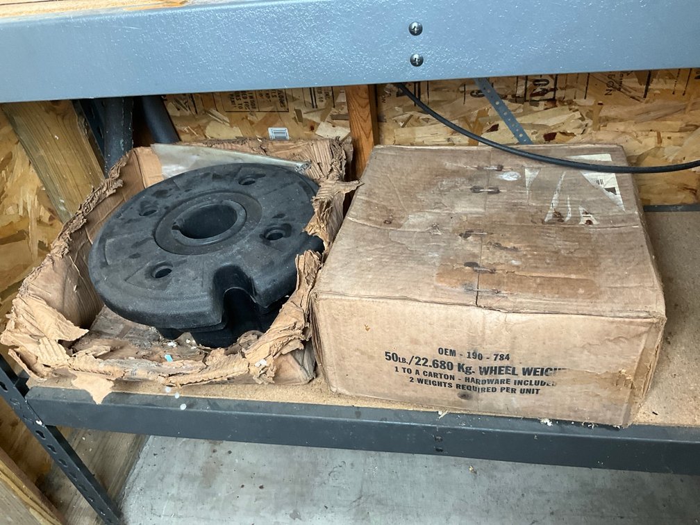 MTD OEM-190-784 Tractor Rear Wheel Weight Set