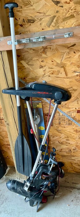 MotorGuide Stealth 370 Trolling Motor with Boating Accessories Lot
