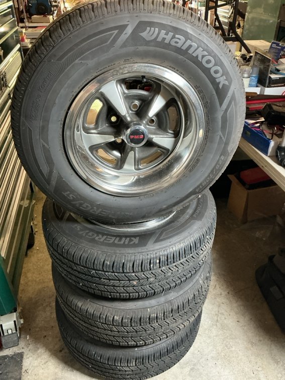 Set of Hankook Kinergy Radial 225/70R14 With Spare