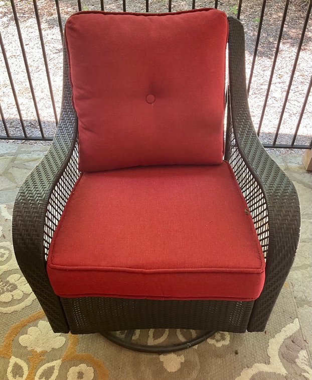 Resin Wicker Outdoor Swivel Glider Chair 2