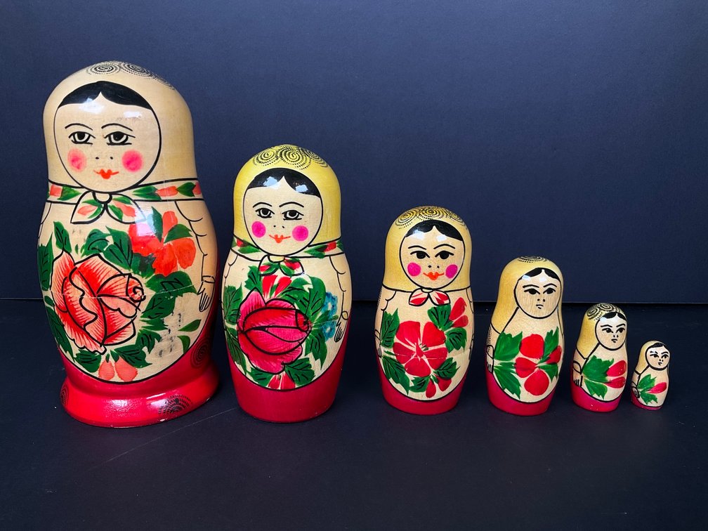 Russian Nesting Doll Set