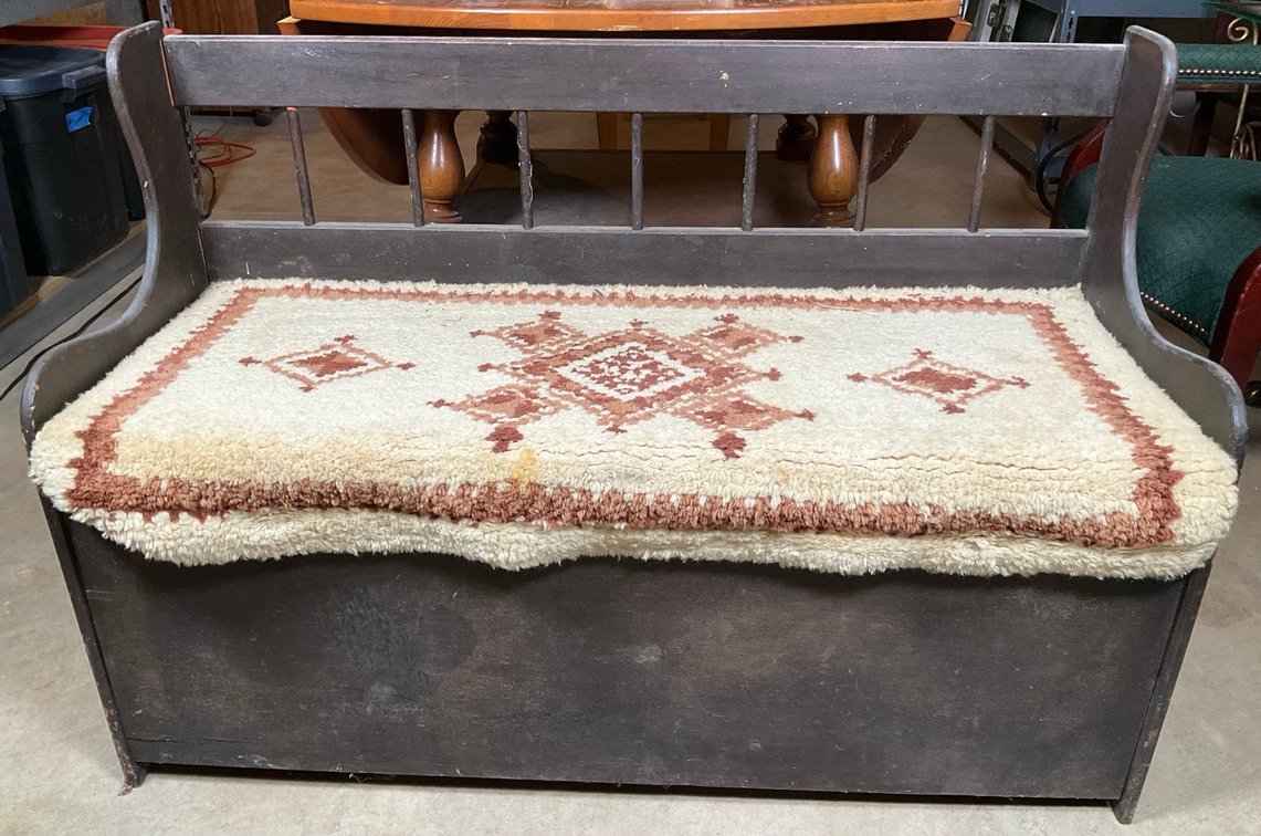 Entryway Storage Bench