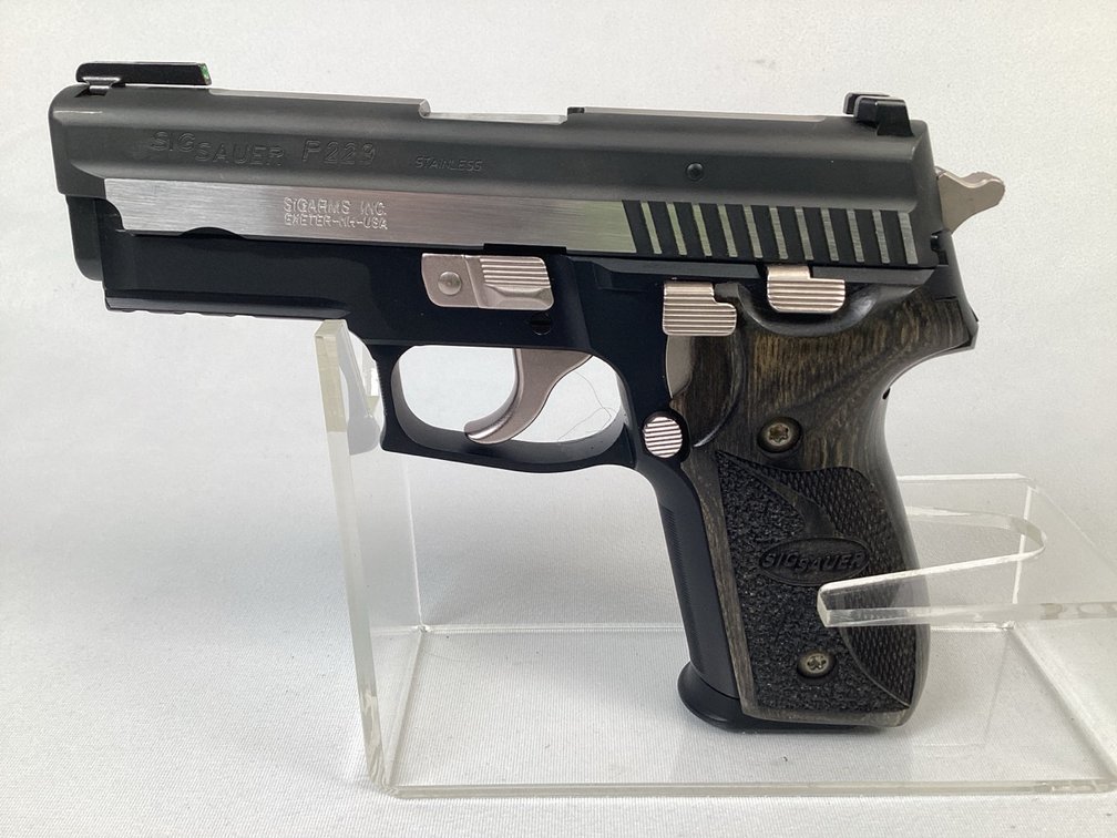 Sigarms Model P229 Equinox Pistol in .40 S&W
