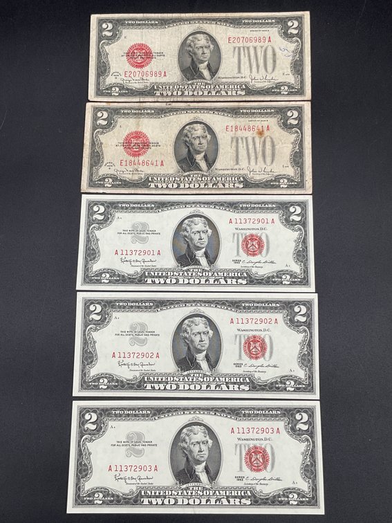 Group of 5 Two Dollar Currency
