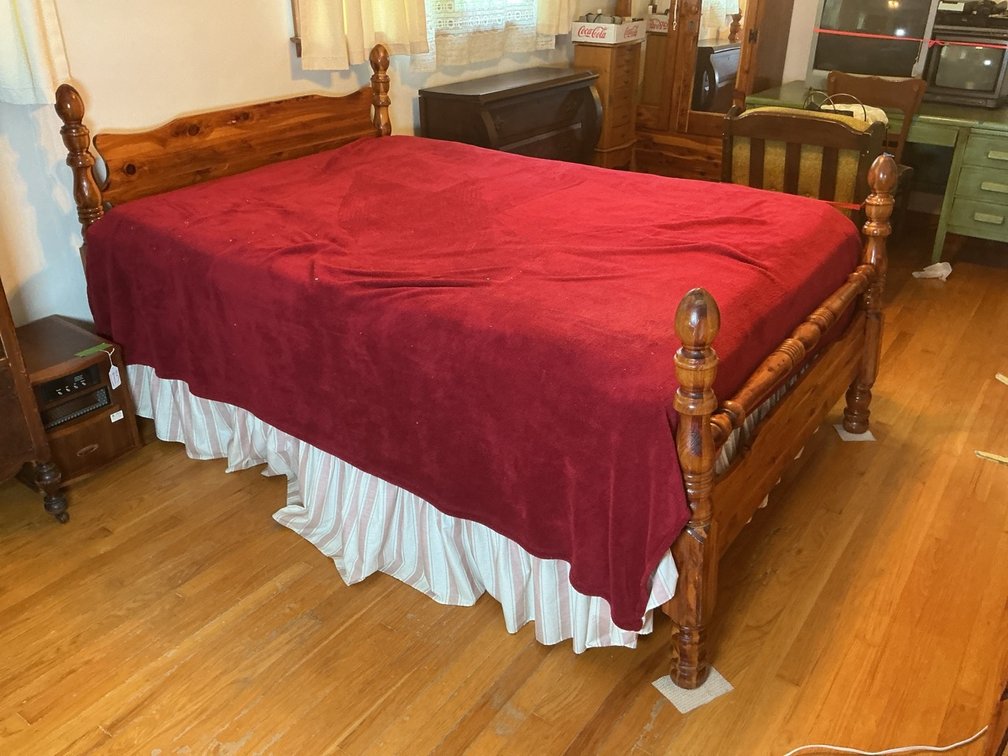 Cedar Bedframe