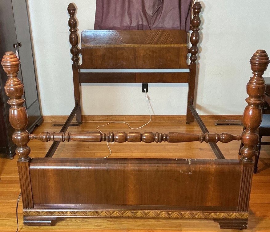 Webb Furniture Four Post Bed Frame