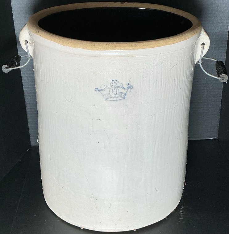 Antique Blue Crown Robinson Ransbottom 10 Gallon Crock