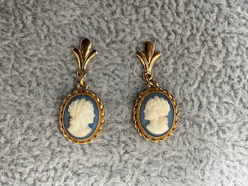 Pair of Small 14K Gold Earrings Set with Blue Jasperware Cameos