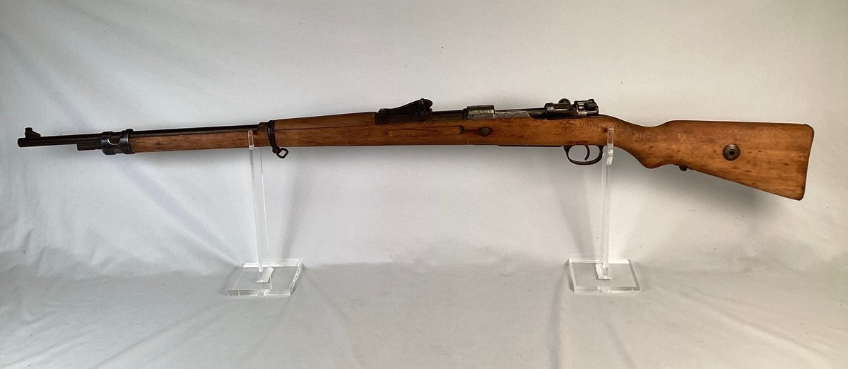 Deutsche Waffen-und-Munitionsfabrick Model 98 Rifle in 7.92