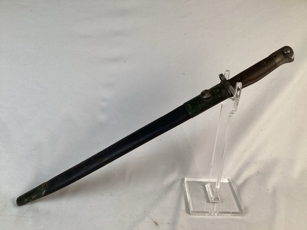 British Enfield Model 1907 Bayonet with Scabbard