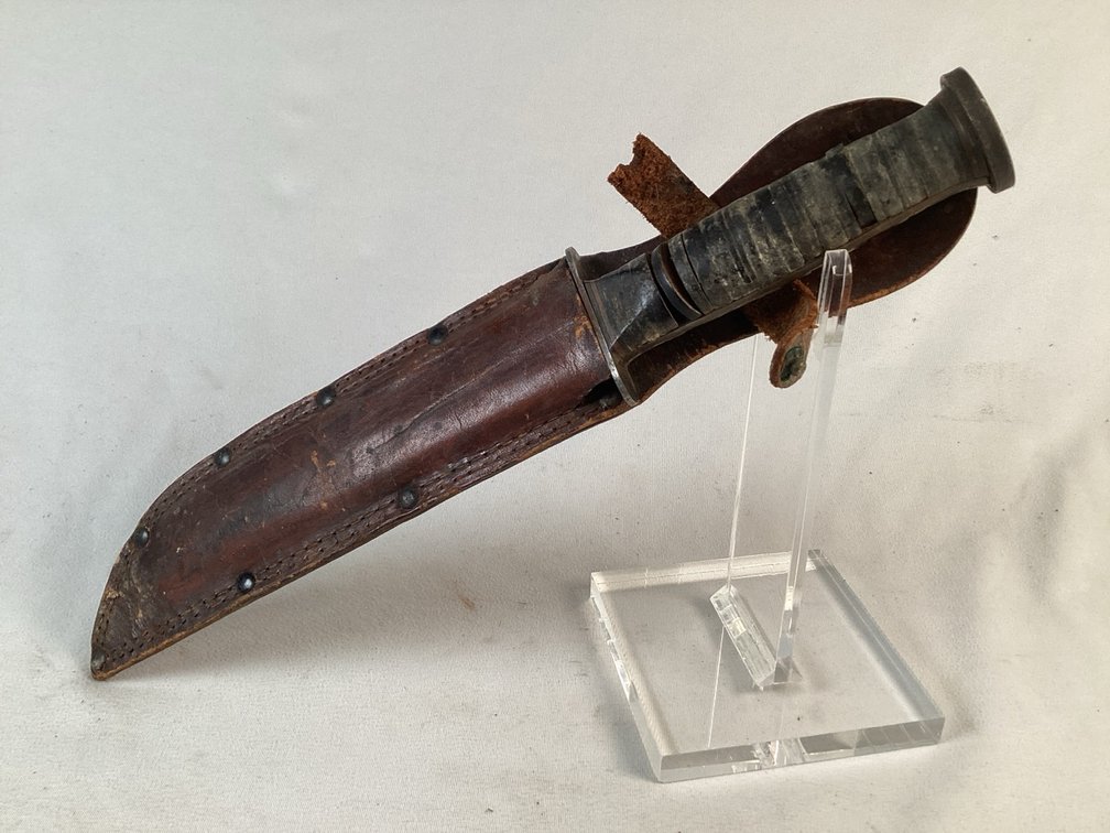 Western WWII Fighting Knife in Leather Scabbard