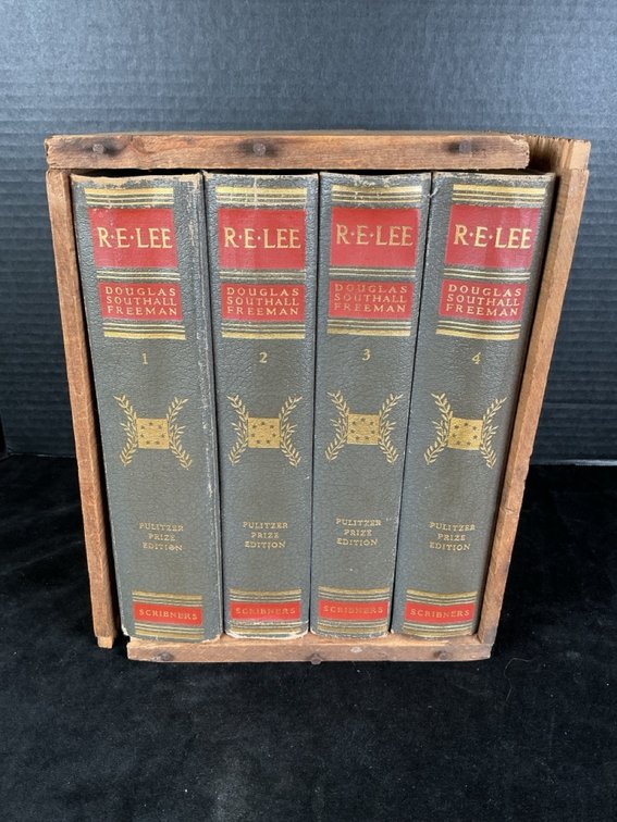 R. E. Lee 4 volumes by Douglas Southall Freeman