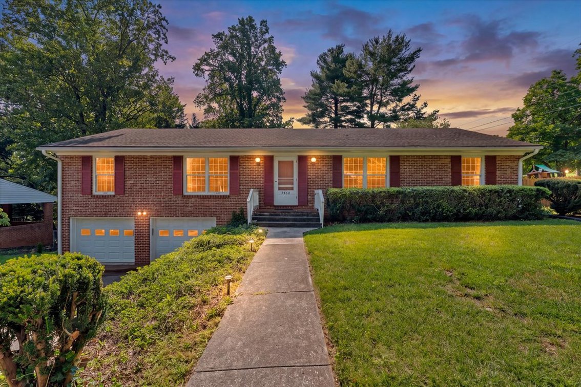Image for FAR 757 - Roanoke Real Estate Opportunity-Nice Brick Ranch!