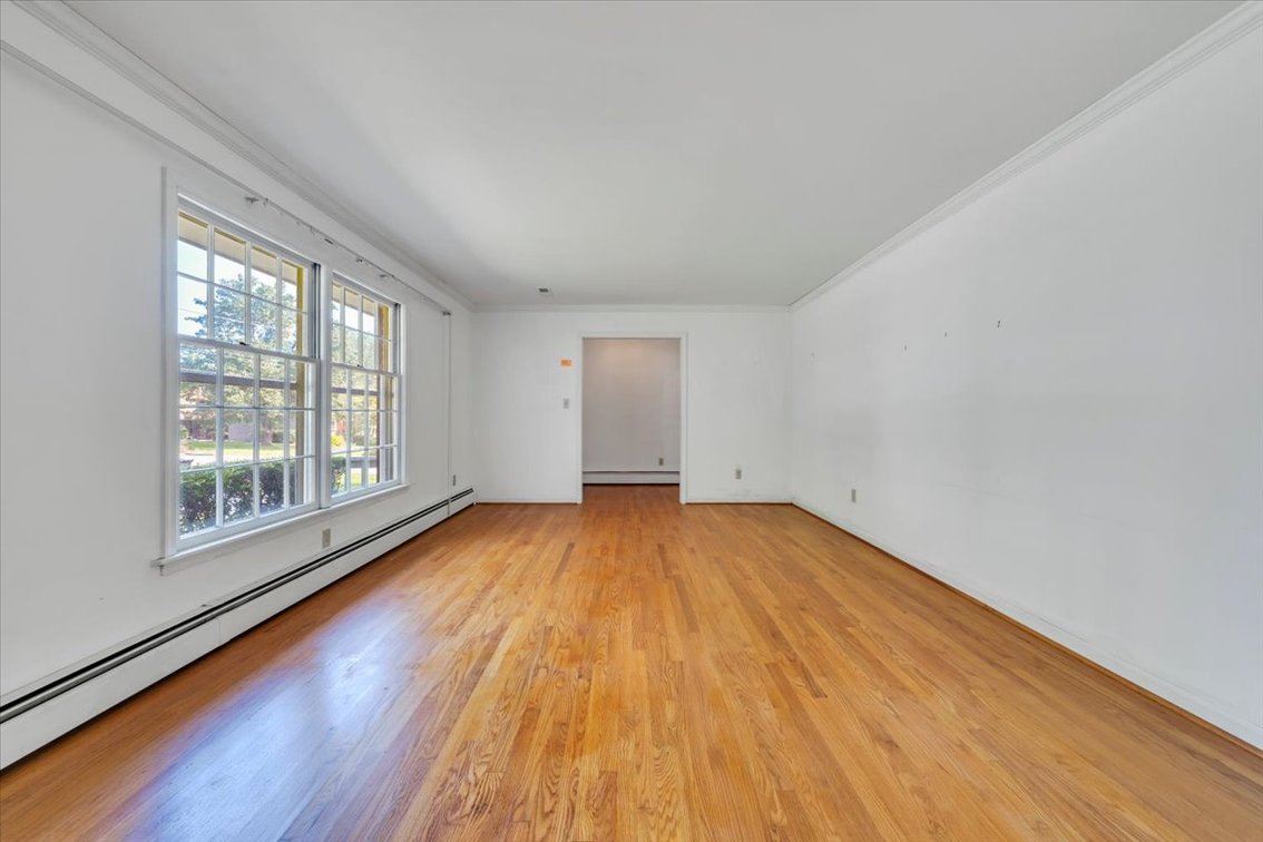 Image for FAR 757 - Roanoke Real Estate Opportunity-Nice Brick Ranch!