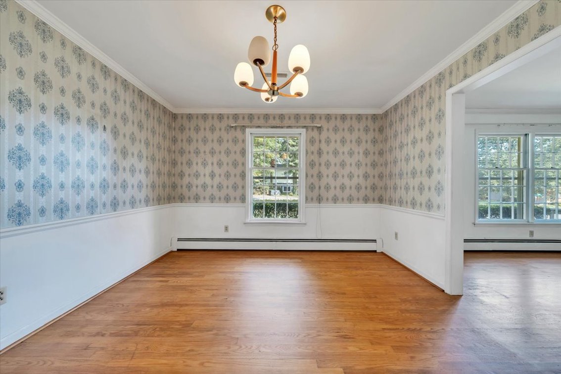 Image for FAR 757 - Roanoke Real Estate Opportunity-Nice Brick Ranch!