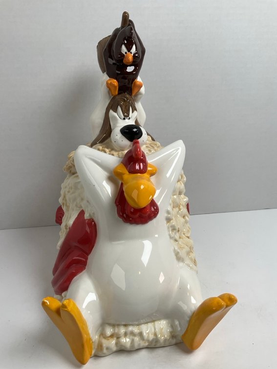 1996 Warner Bros. Looney Tunes With Foghorn Leghorn, Barnyard Dawg & Henery Hawk Ceramic Cookie Jar