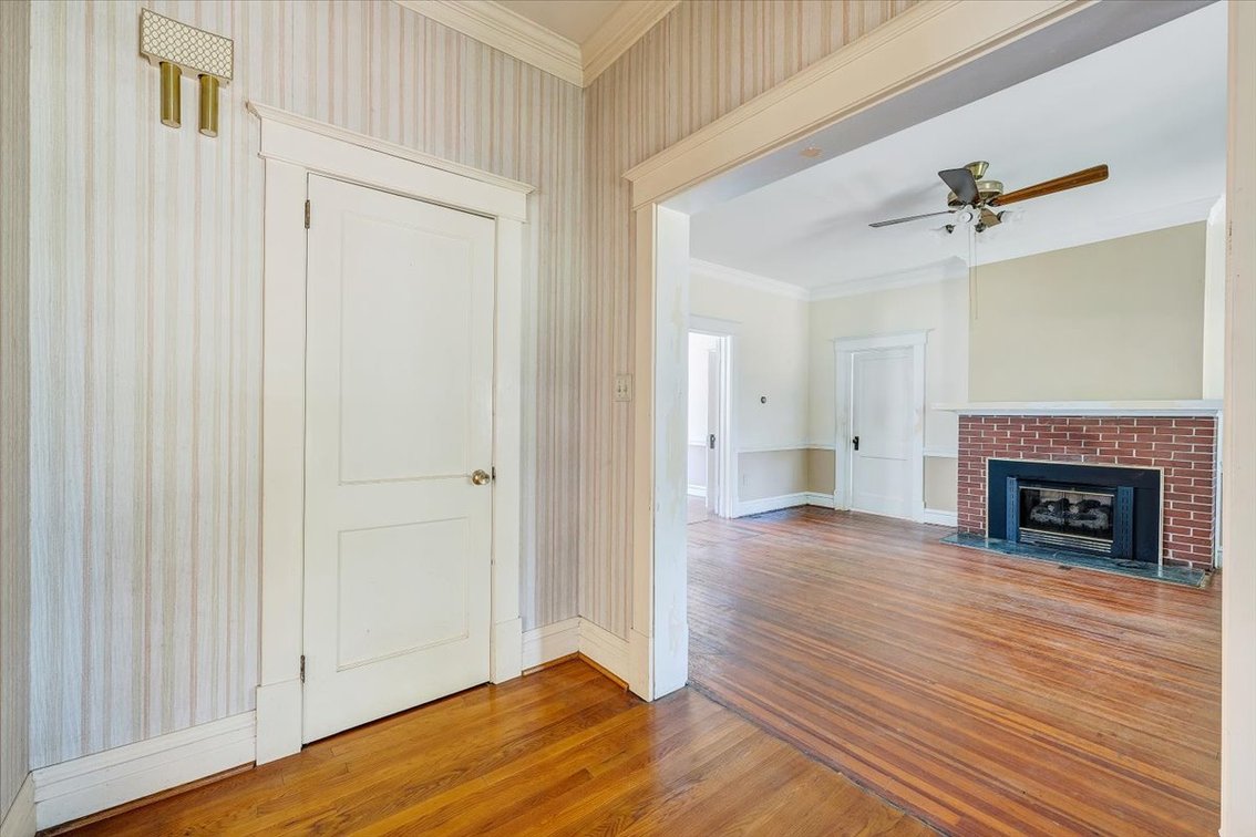 Image for FAR 763 - History and Character - Appomattox, VA Real Estate