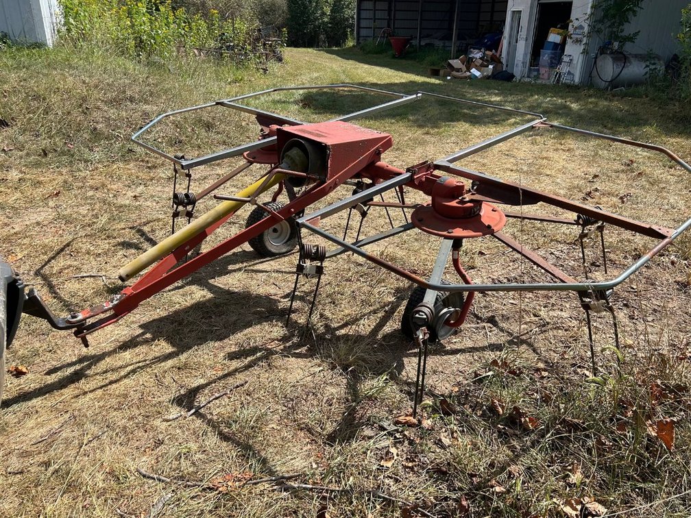 Image for FAR 764 - LIVE AUCTION in Moneta - TOOLS, TRACTORS, FARM EQUIPMENT, CARS & MUCH MORE!