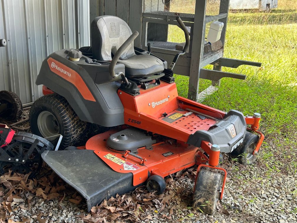 Image for FAR 764 - LIVE AUCTION in Moneta - TOOLS, TRACTORS, FARM EQUIPMENT, CARS & MUCH MORE!