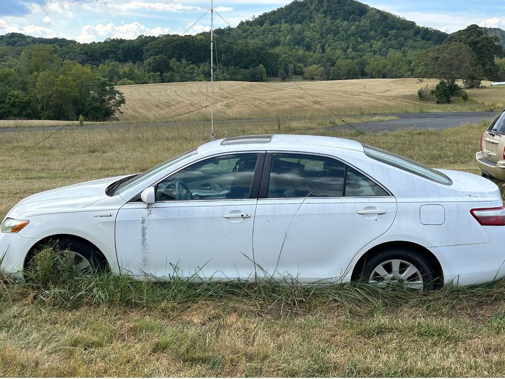 Image for FAR 764 - LIVE AUCTION in Moneta - TOOLS, TRACTORS, FARM EQUIPMENT, CARS & MUCH MORE!