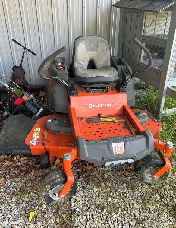 Image for FAR 764 - LIVE AUCTION in Moneta - TOOLS, TRACTORS, FARM EQUIPMENT, CARS & MUCH MORE!