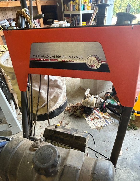 Image for FAR 764 - LIVE AUCTION in Moneta - TOOLS, TRACTORS, FARM EQUIPMENT, CARS & MUCH MORE!