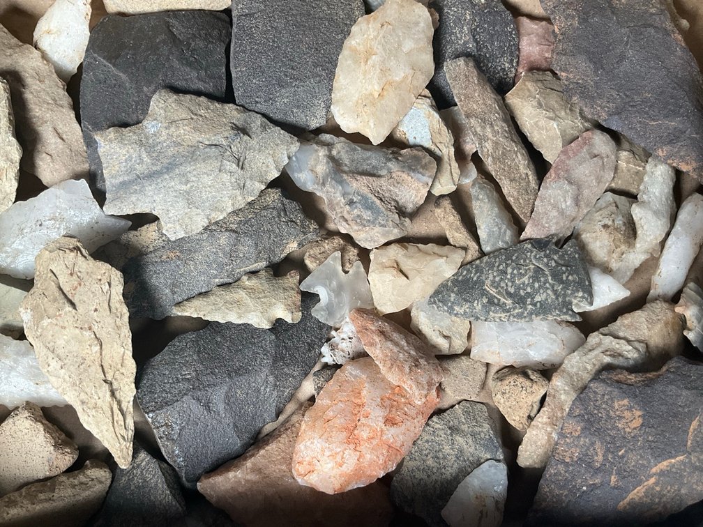 Local Arrowheads